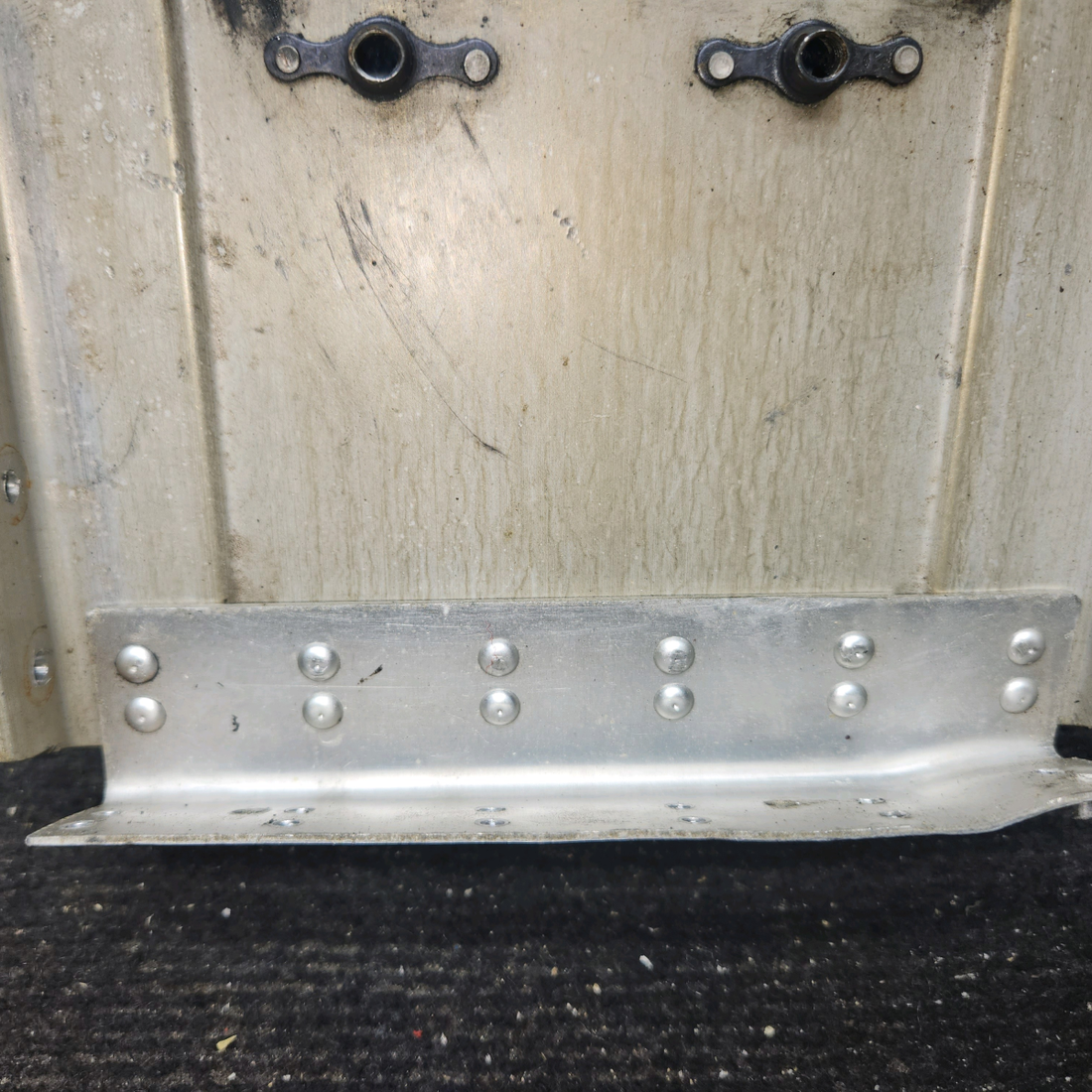 Used aircraft parts for sale, 0411899-1 cessna 150G Main Landing Gear Stiffener Support – LH