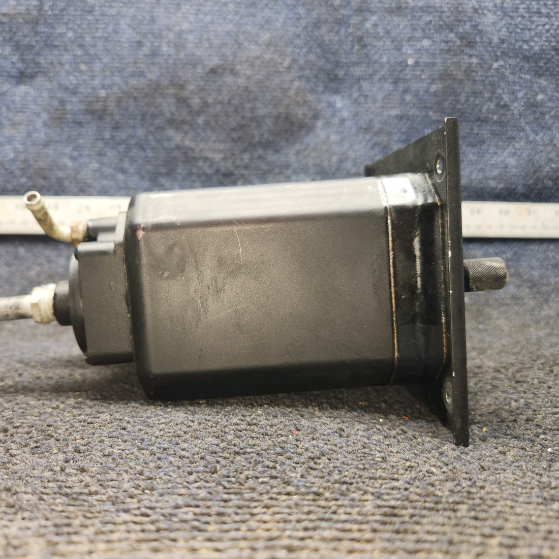 Used aircraft parts for sale, SP-7710-5-CES Cessna Standard Precision Piper PA-28-140 Gyro Horizon