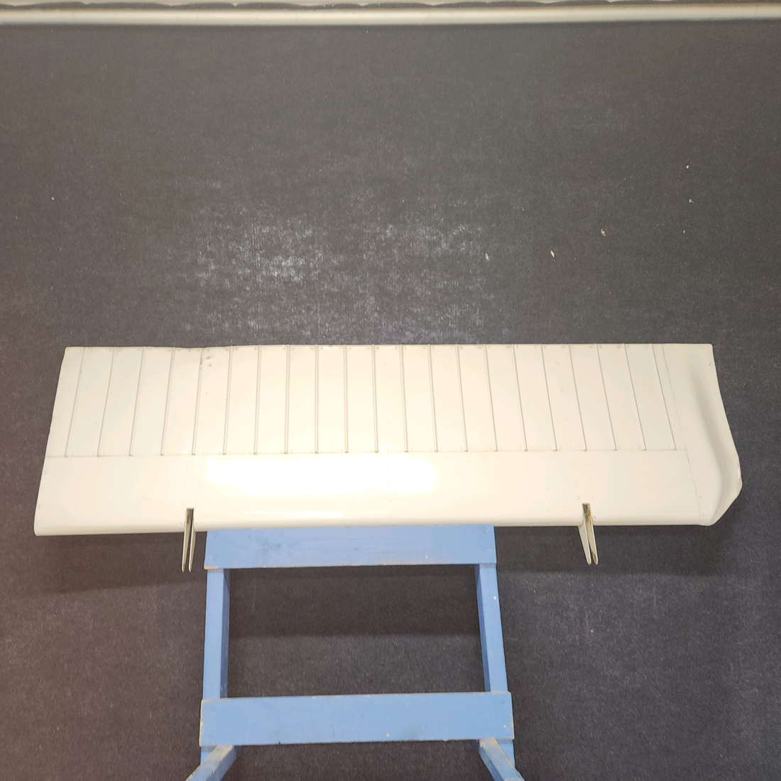 Used aircraft parts for sale, 0426901-9 cessna 150G Flap Assembly – LH