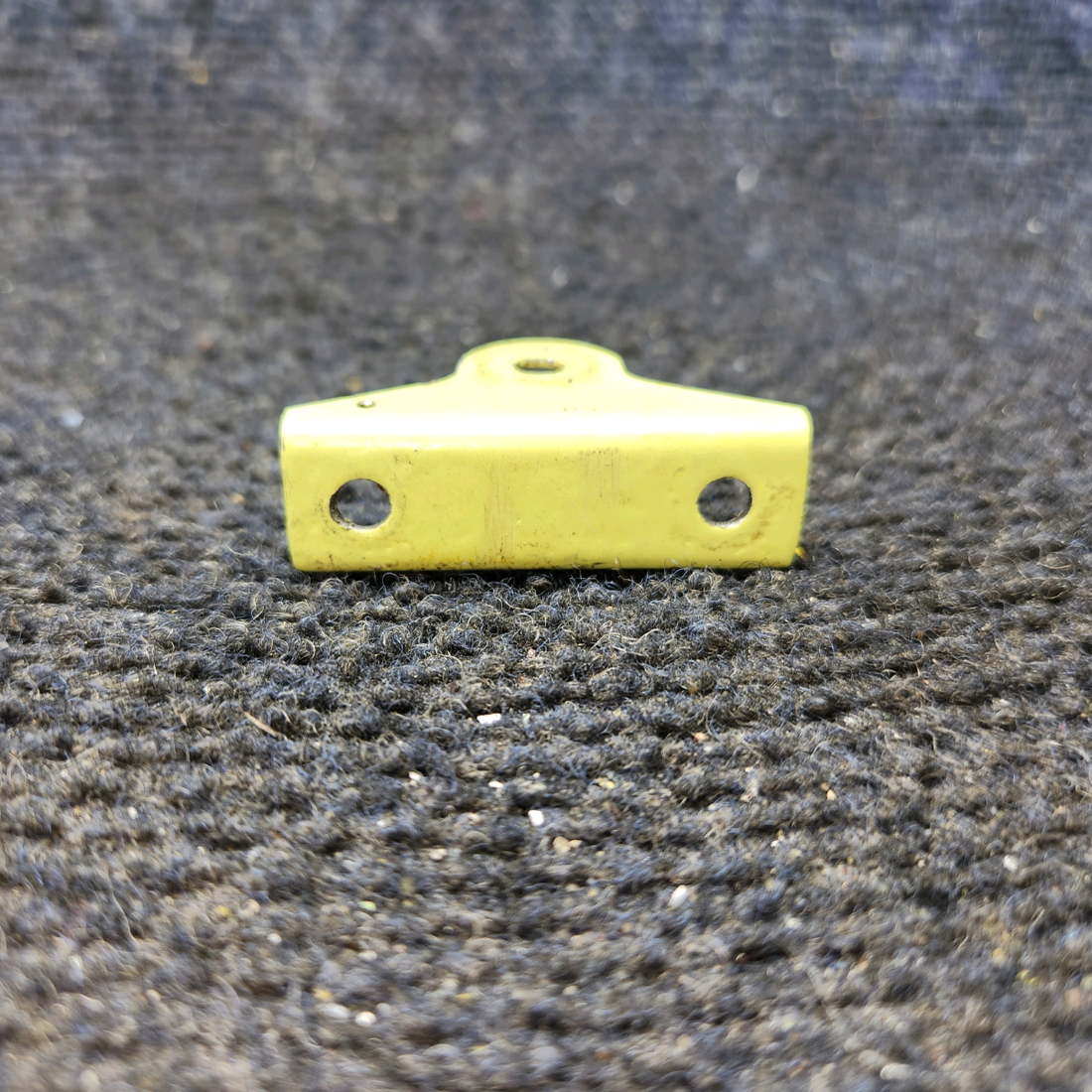 Used aircraft parts for sale, 35-650122-4 BEECHCRAFT F35 Elevator Hinge Bracket