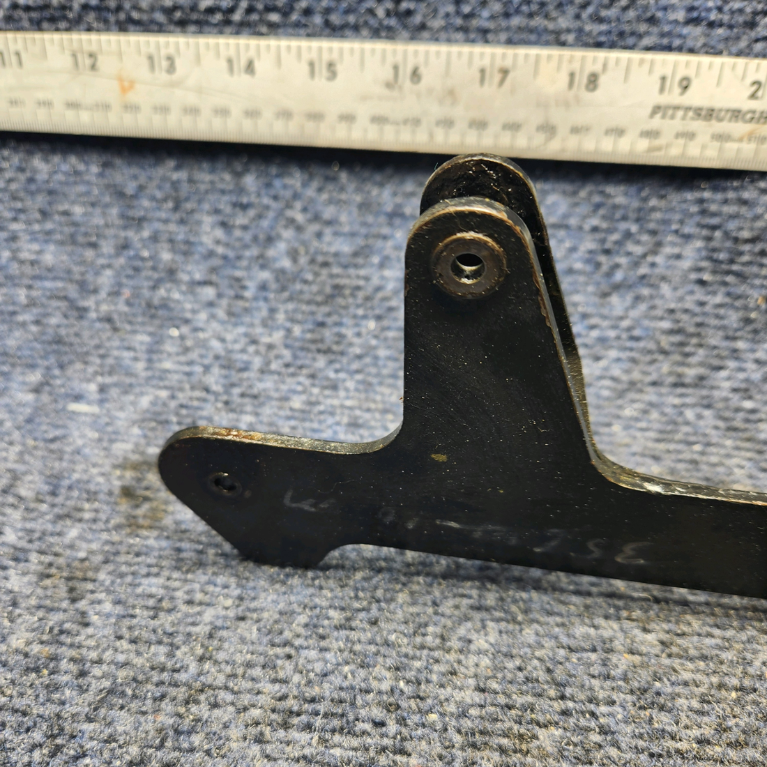 Used aircraft parts for sale, 35135-905 PIPER PA28-161 Warrior III AILERON BELLCRANK ASSY AILERON RH