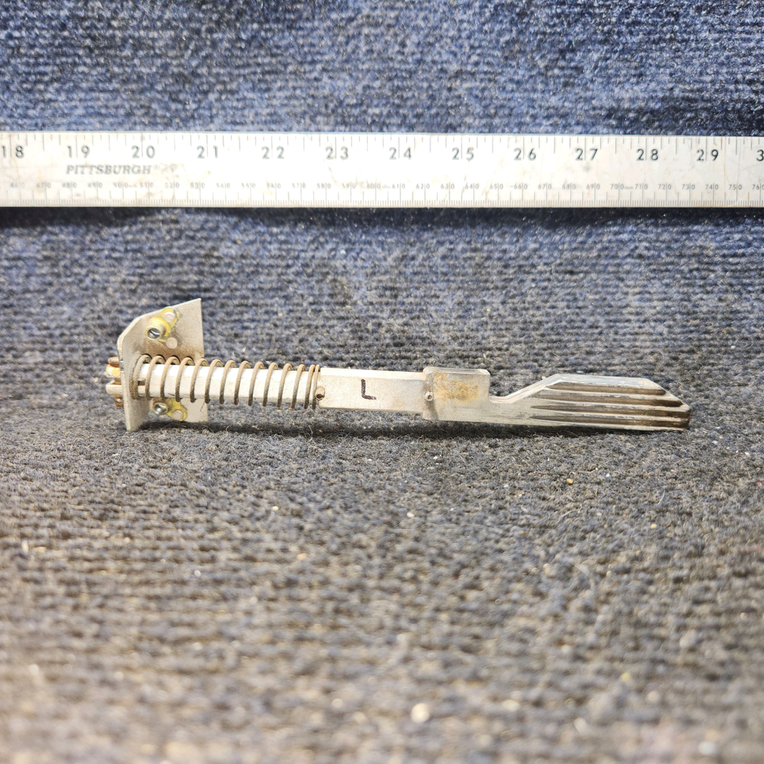 Used aircraft parts for sale, 0511260-1 cessna 150G Door Latch Bolt – LH