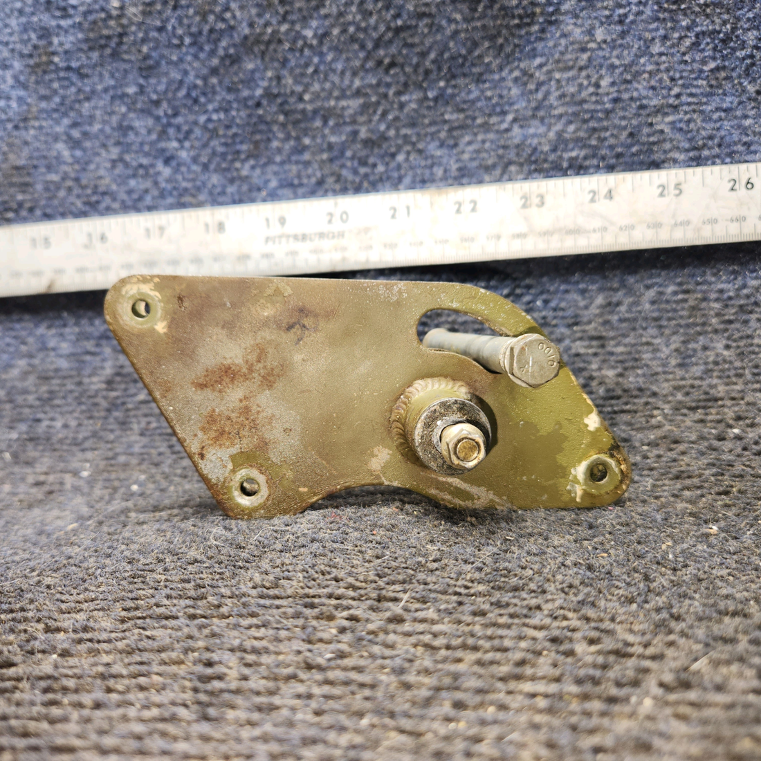 Used aircraft parts for sale, 0523223-1 cessna 172N Aileron Bellcrank Assembly – LH