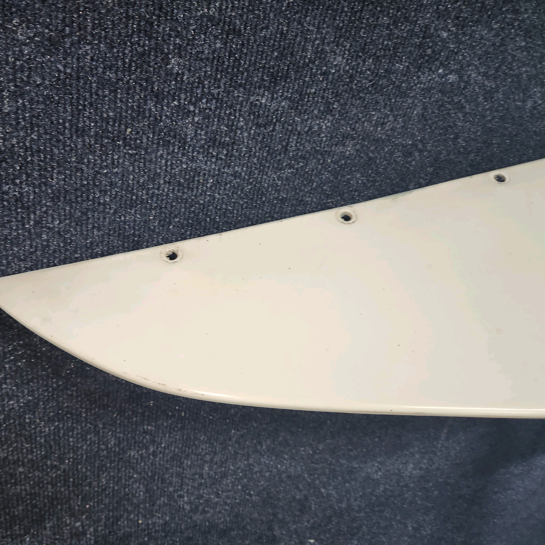 Used aircraft parts for sale, SA880CE Piper PA28-140 Hoerner Style FiberglassWing Tip Assy RH