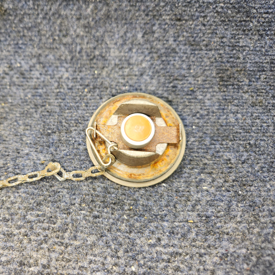 Used aircraft parts for sale, C156003-0101 Cessna C-150J Fuel Cap