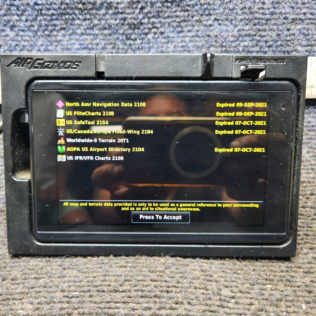 Used aircraft parts for sale, 010-01518-00 Garmin Aera 660 cessna 150G Aera 660 GPS with AirGizmo Dock & Cable