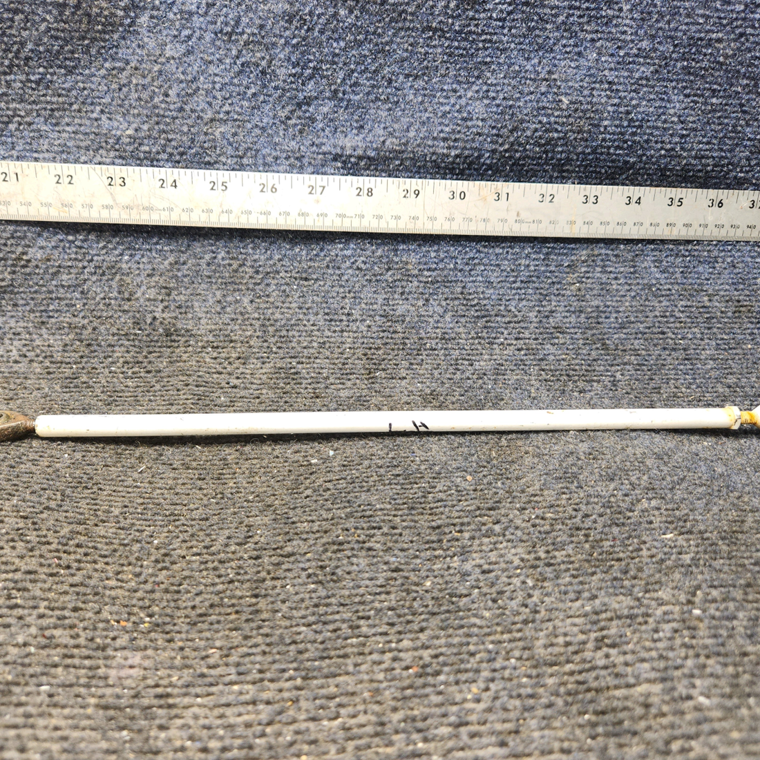 Used aircraft parts for sale, 62766-000 Piper PA-28-140 Aileron Rod Assembly