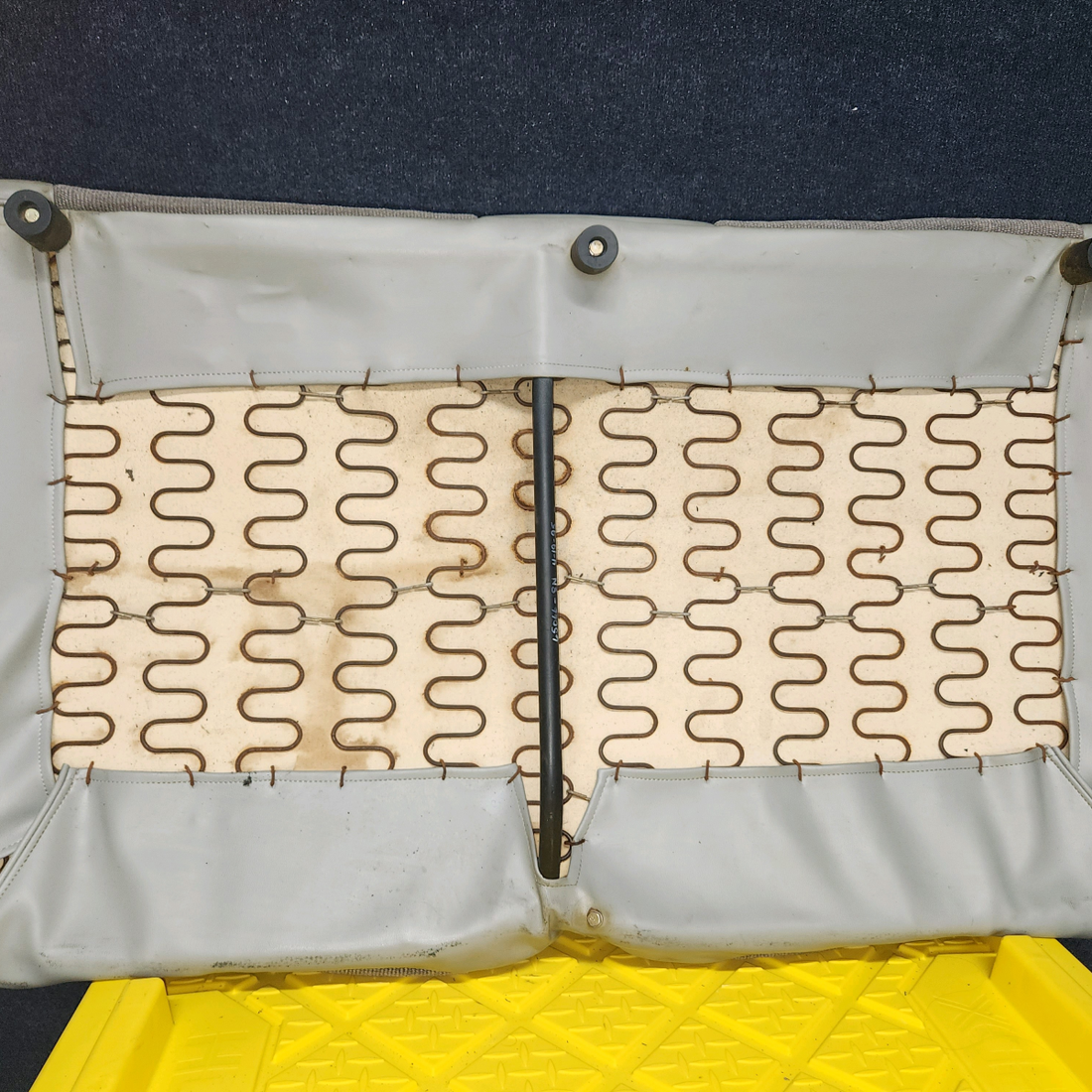 Used aircraft parts for sale, 89038-004 / 89039-004 PIPER PA28-161 Warrior III REAR SEA ASSEMBLY