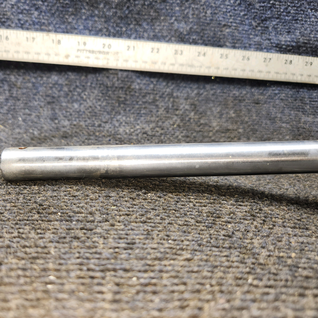 Used aircraft parts for sale, 0513136-1 Cessna C175 Control Wheel Assy W/ Shaft Diameter 0.64"