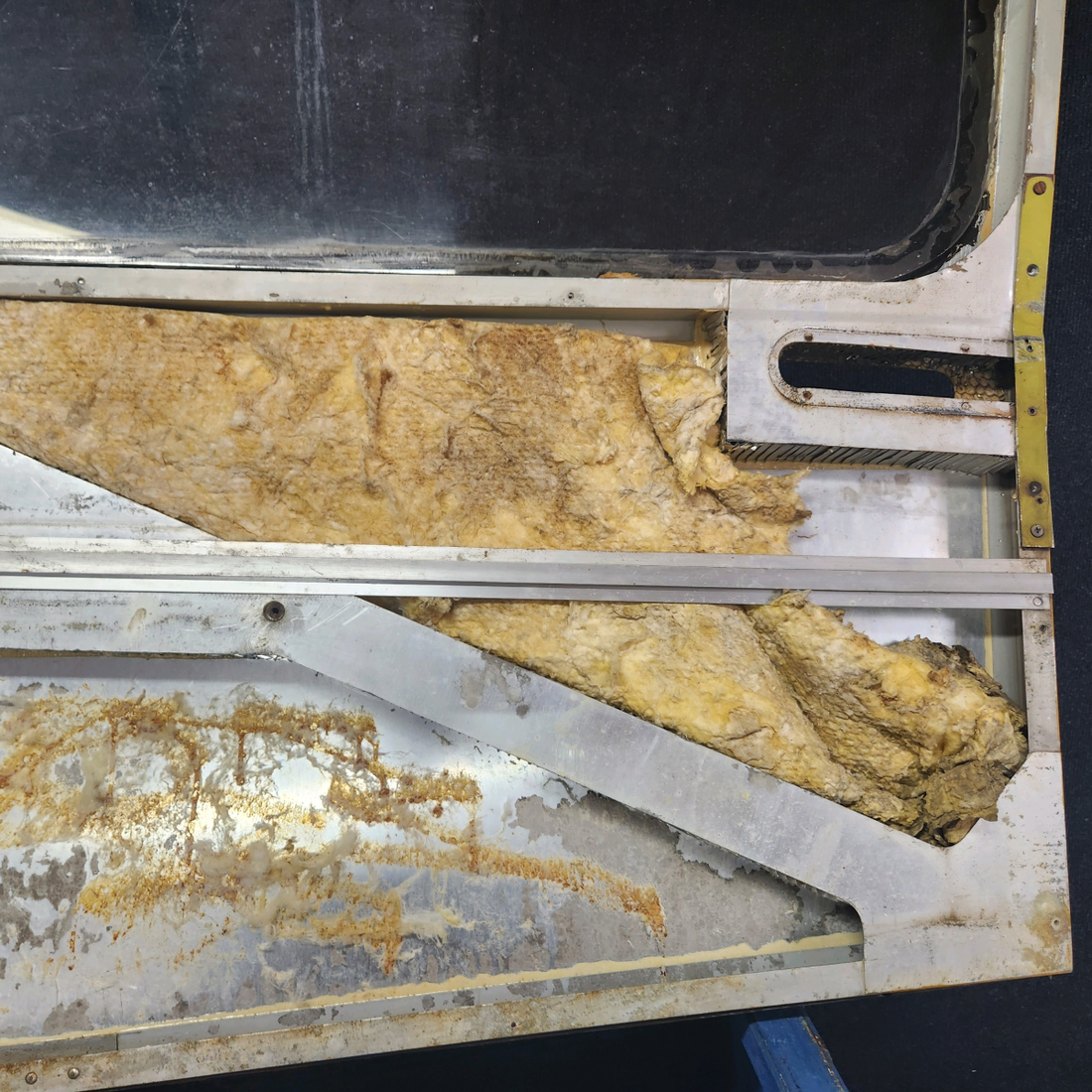 Used aircraft parts for sale, 169-420010-651 Beechcraft A23A Musketeer Custom III STRUCTURE CABIN DOOR RH