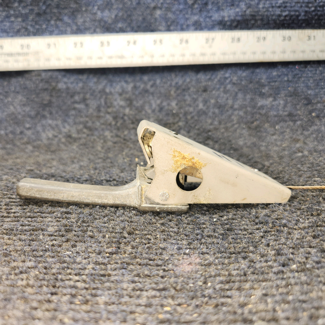 Used aircraft parts for sale, H2532-15 Beechcraft C23 SUNDOWNER Interior Door Latch Assembly