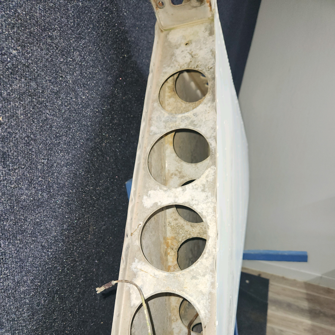 Used aircraft parts for sale, 0531006-64 Cessna 172F Vertical Stabilizer/Fin