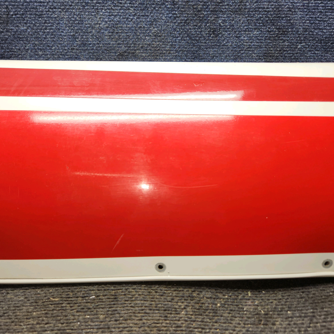 Used aircraft parts for sale, 0523565-30 cessna 150G Wing Tip Assembly – RH – Worn Paint, See Photos