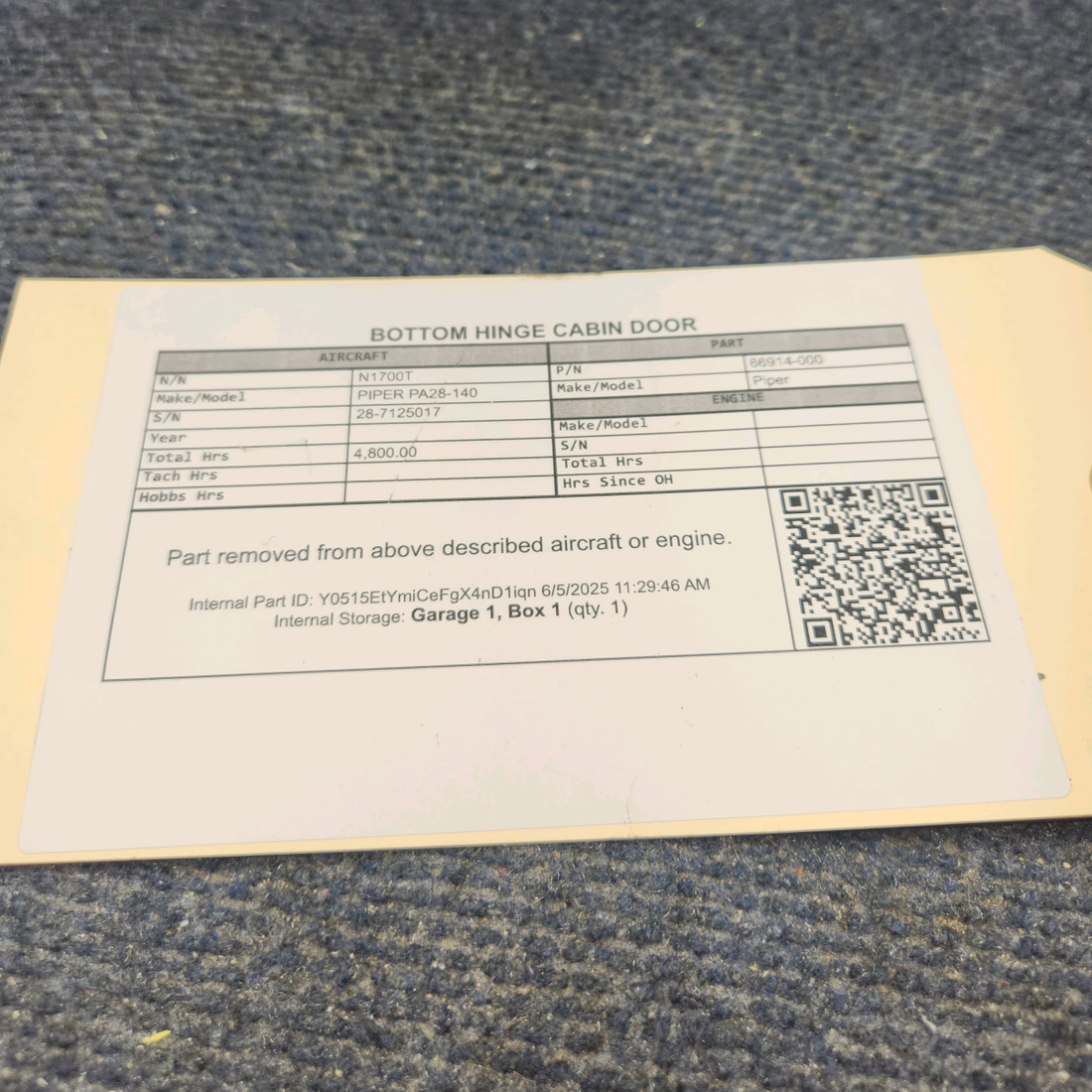 Used aircraft parts for sale, 66914-000 PIPER PA28-140 Hinge Cabin Door Bottom