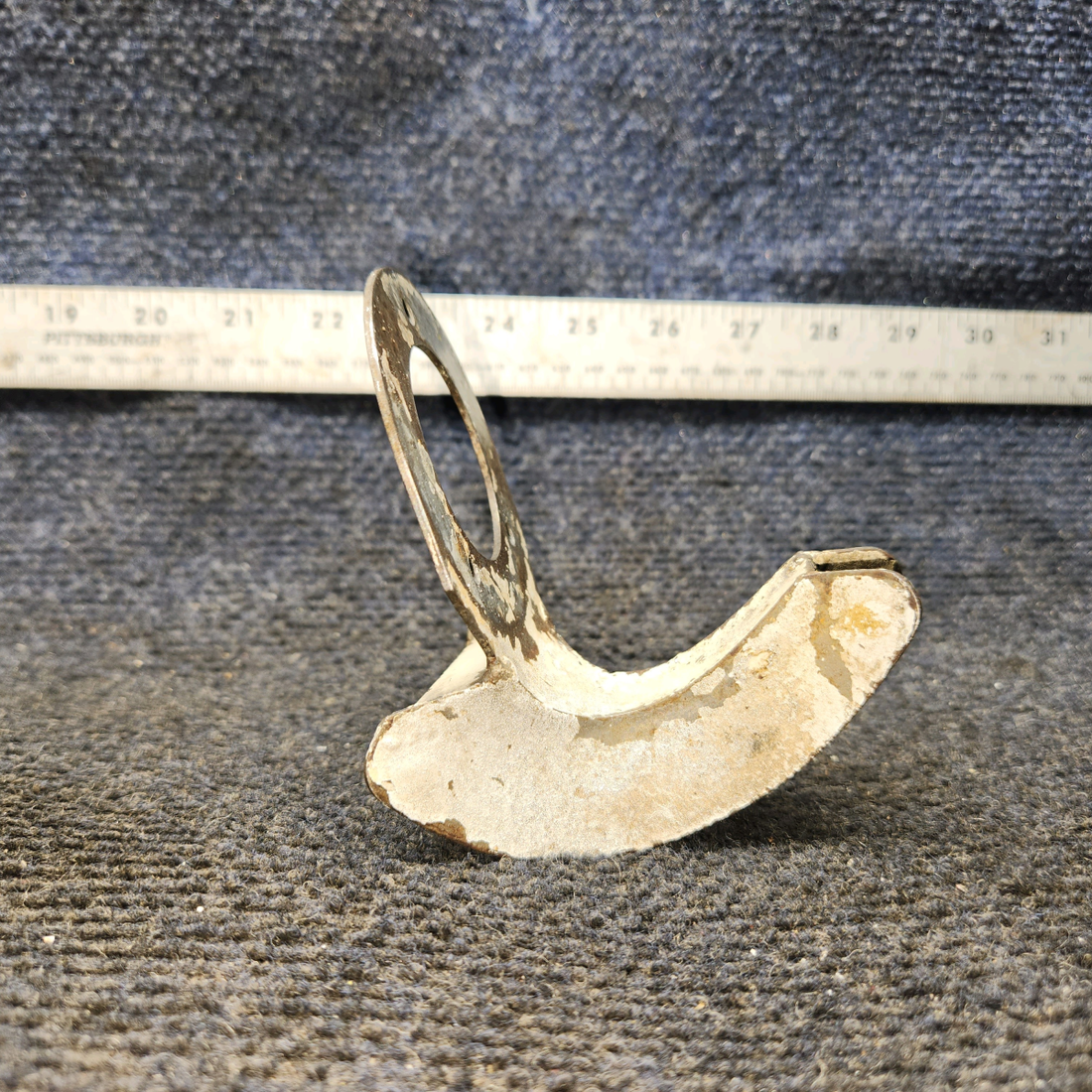 Used aircraft parts for sale, 67107-000 Piper PA32RT-300 Nose Gear Aligner Guide Bracket