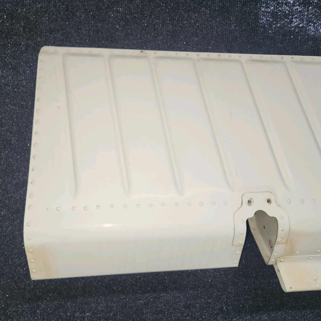 Used aircraft parts for sale, 33-130000-44 BEECHCRAFT 95-55B Aileron Assembly RH
