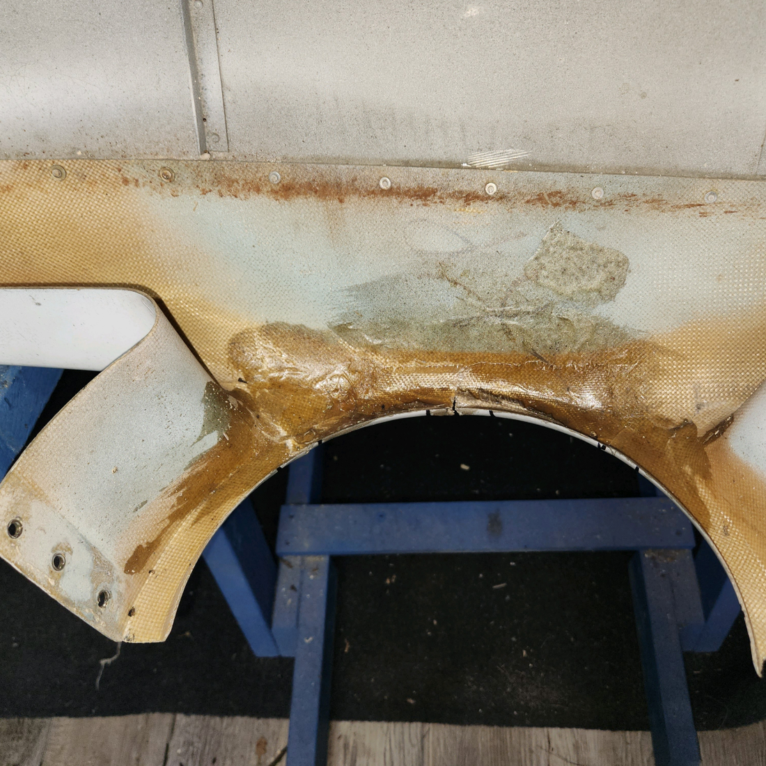 Used aircraft parts for sale, 0552162-14 cessna 172N Upper Spotweld Assembly – Cracked, Dented and Bent