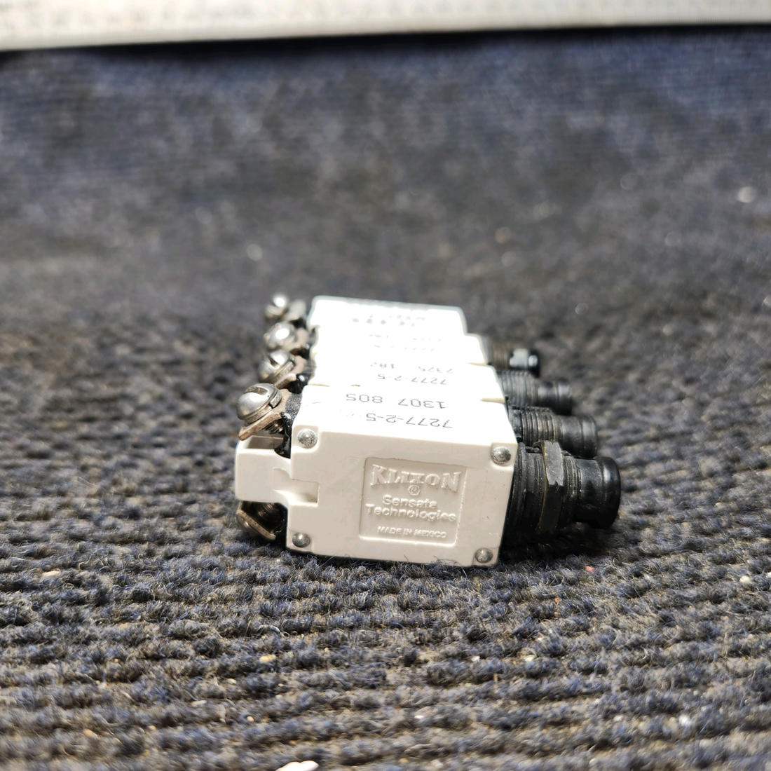 Used aircraft parts for sale, 7277-2-5 Cessna 172E Circuit Breakers 5 Amp