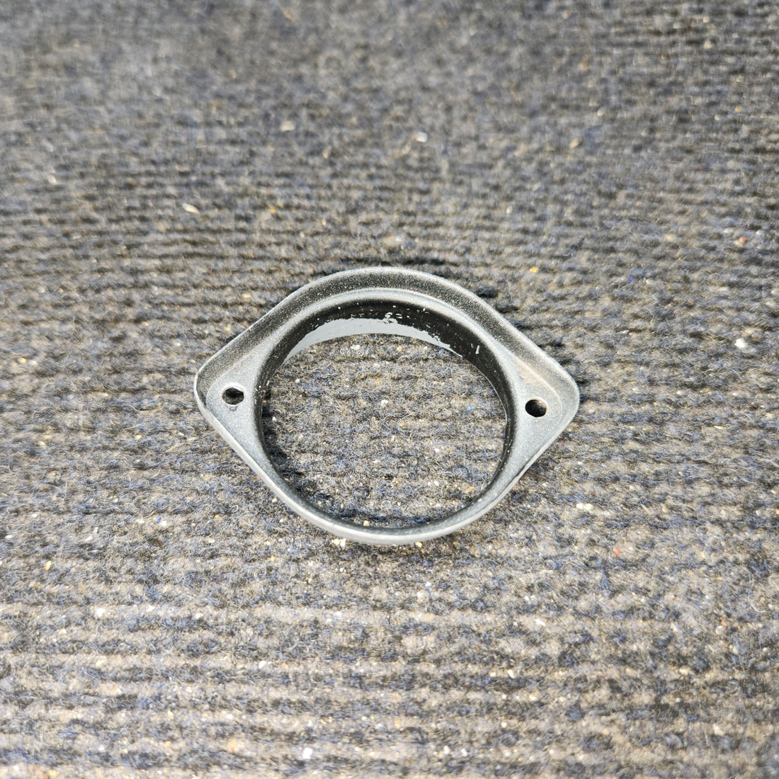 Used aircraft parts for sale, A425A Whelen Tail Strobe Lens Retainer