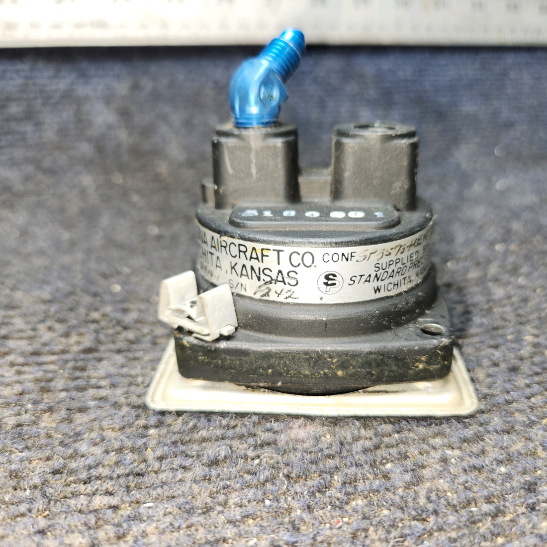 Used aircraft parts for sale, 51414-1 Cessna Cessna 182G Suction Gauge