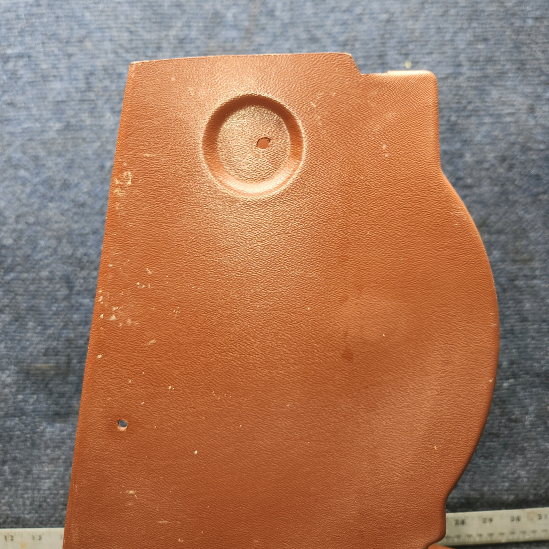 Used aircraft parts for sale, 0500233-1 Cessna 172F Center Console Cover Assembly