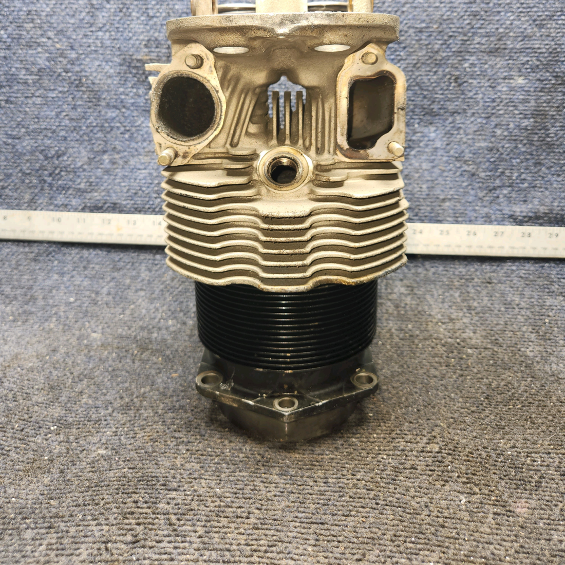 Used aircraft parts for sale, SA10200-A1 Superior O-300 Cessna 172 Cylinder with Valves and Springs