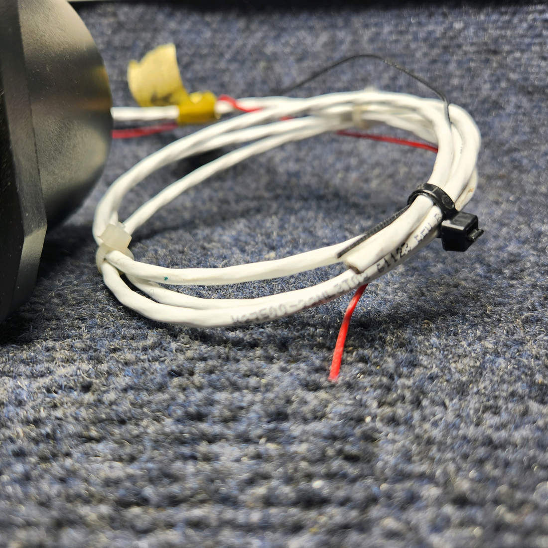 Used aircraft parts for sale, T19-801-112 CESSNA 172K UMA INSTRUMENTS 0-3500 RPM TACHOMETER (3-1/8 INCH),W/ CONNECTOR.