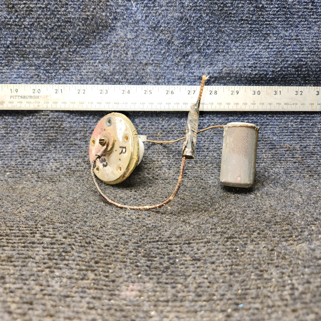 Used aircraft parts for sale, 0523557-1 Cessna 172 Fuel Gauge Transmitter (Core)