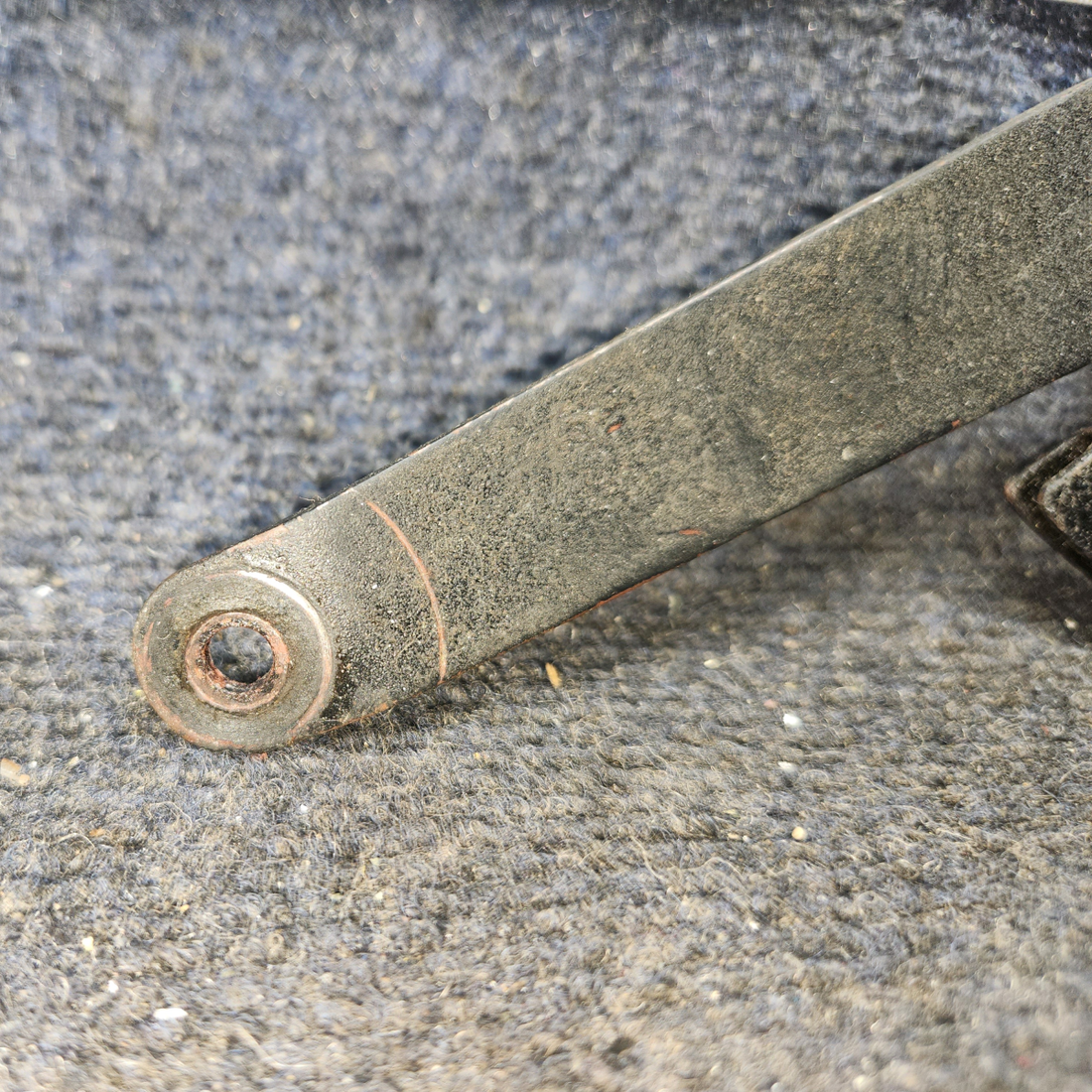 Used aircraft parts for sale, 0760686-1 Cessna 182G Arm Assembly Elevator Control - LH