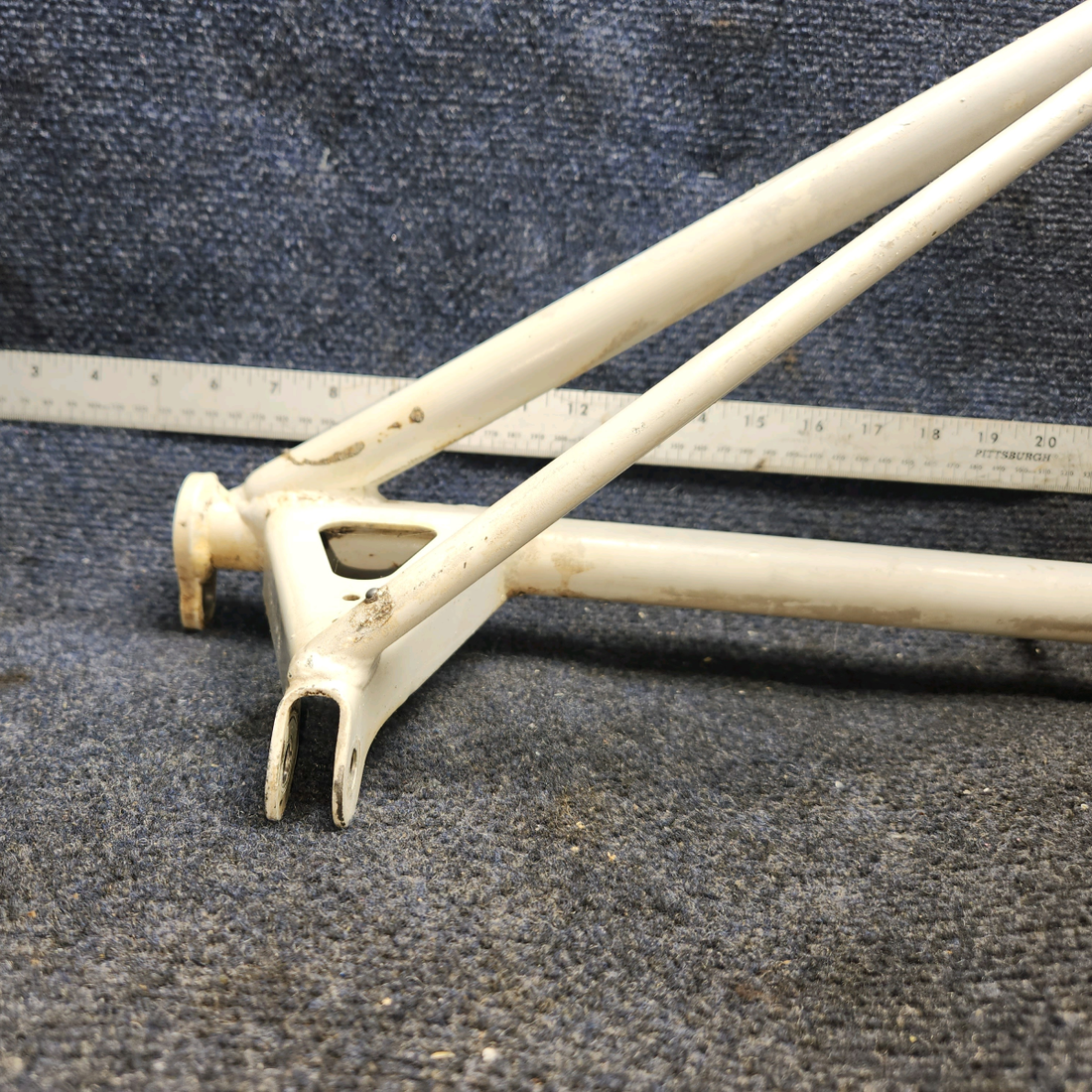 Used aircraft parts for sale, 35-815155-611 BEECHCRAFT 95-55B Main Landing Gear Retract Brace -  RH