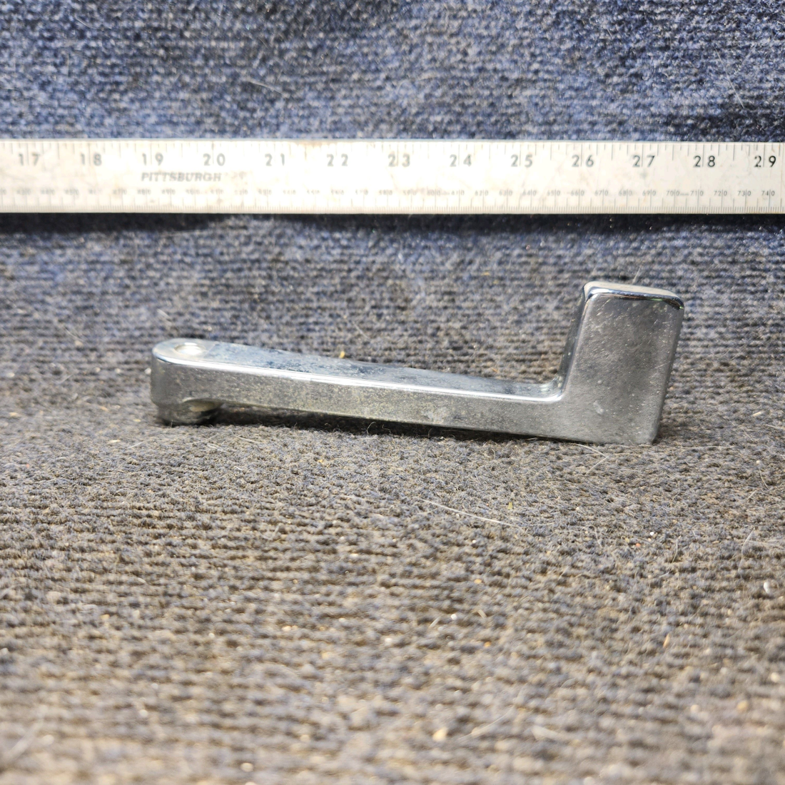 Used aircraft parts for sale, 1217053-4 cessna 172N Cabin Door Handle