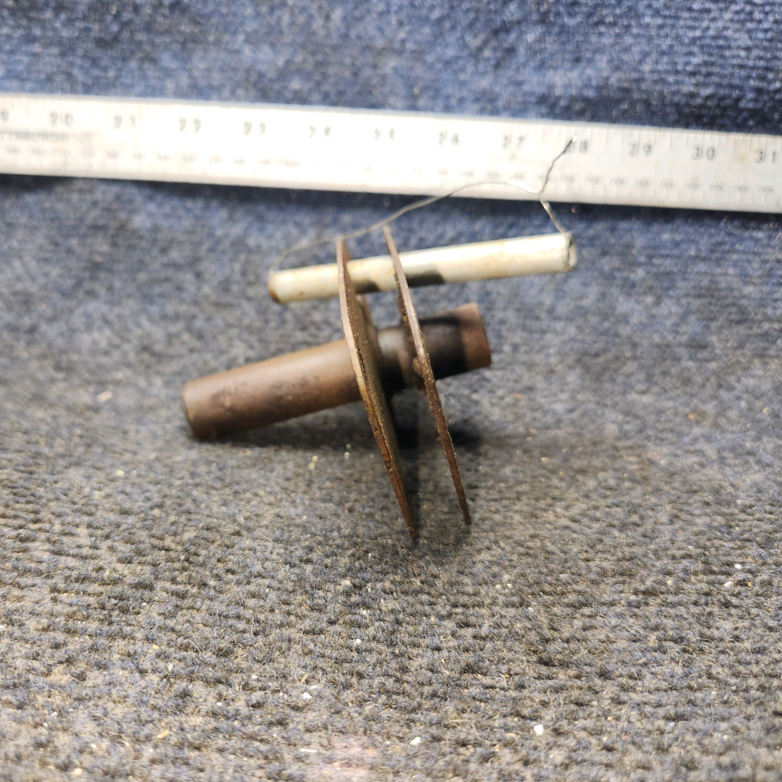 Used aircraft parts for sale, 0523223-1 Cessna 172F Aileron Bellcrank Assembly - RH