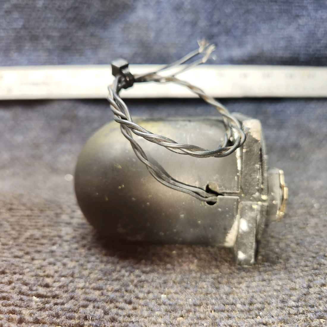 Used aircraft parts for sale, C-2300-DL4 Cessna 172F Dash Mounted Compass, Lighted - 12 V