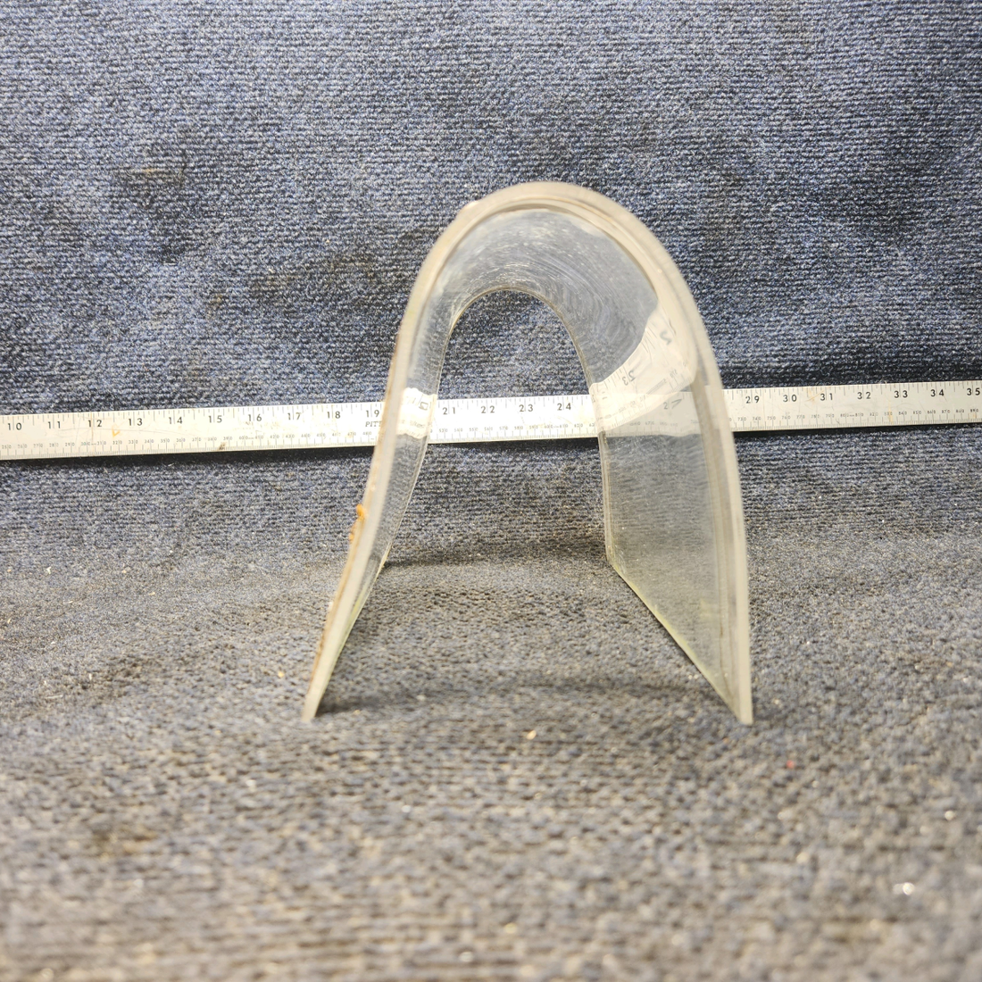 Used aircraft parts for sale, 0722100-4 Cessna 182G Landing Light Window Lens