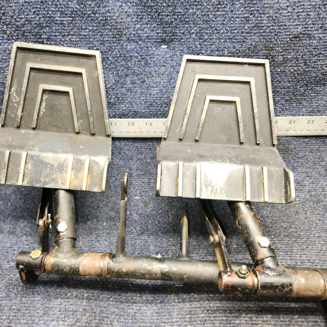 Used aircraft parts for sale, 0411306-11 Cessna C-150J Rudder/Brake Pedal Bar Assy Sold as a set