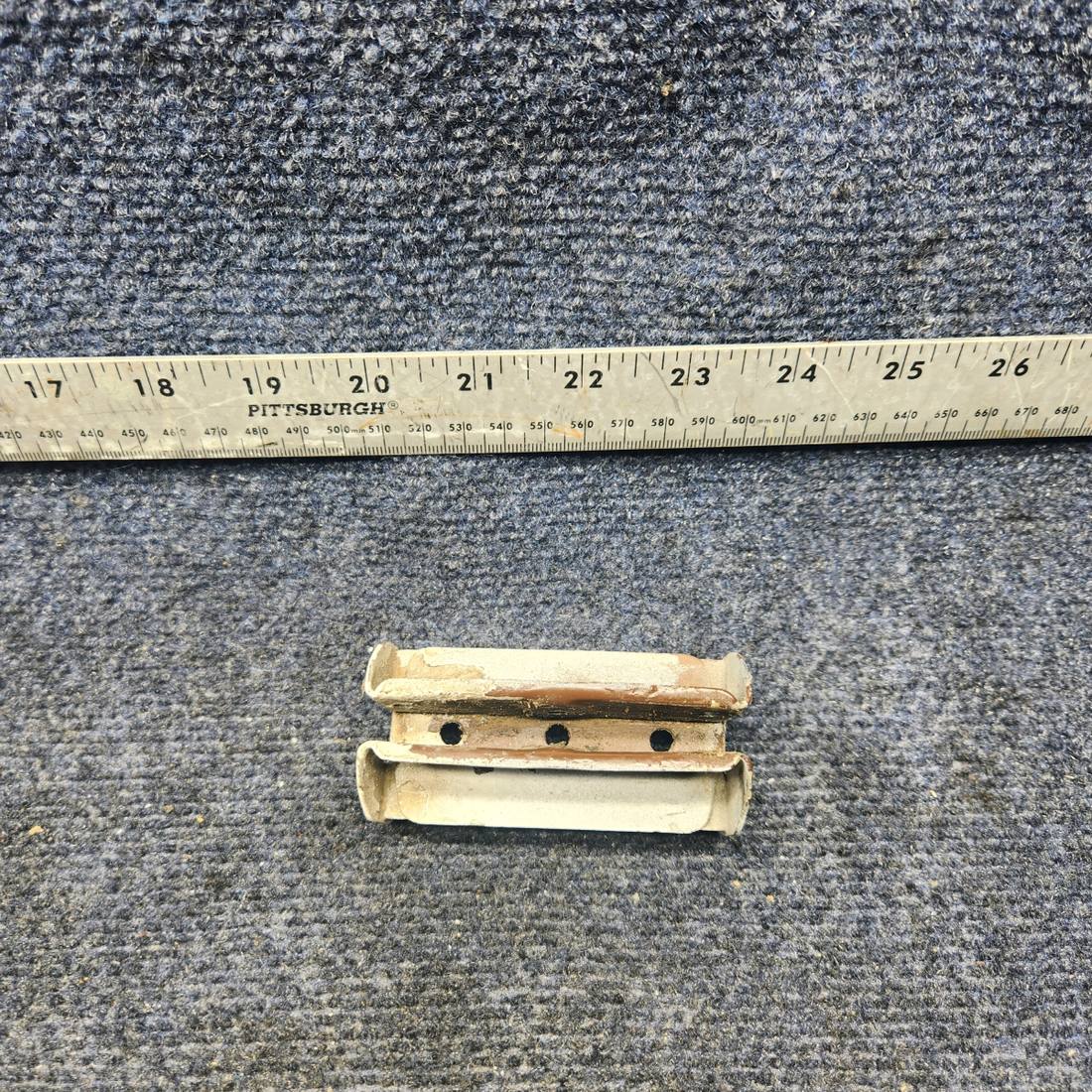 Used aircraft parts for sale, 35-135025-36 Beechcraft F33A AILERON HINGE INBOARD LH OR RH