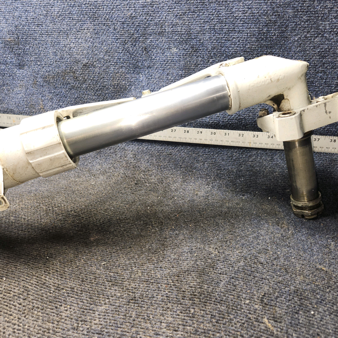 Used aircraft parts for sale, 95-810002-618 BEECHCRAFT 95-55B Gear Assy Main - RH