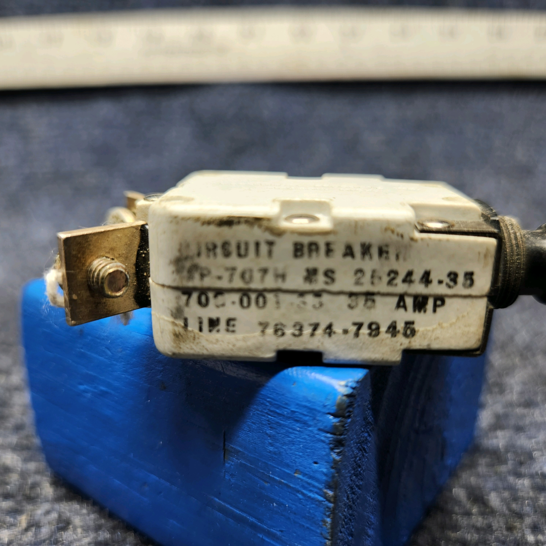 Used aircraft parts for sale, 7271-8-35 KLIXON CIRCUIT BREAKERS 35 AMP "PRICE PER EACH"