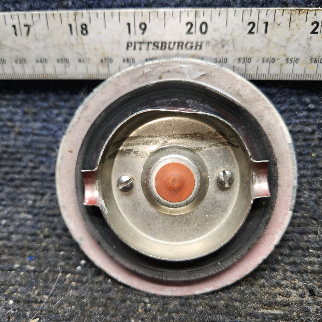 Used aircraft parts for sale, 66817-000 piper PA-28-181 Non-Locking Fuel Tank Cap Assembly