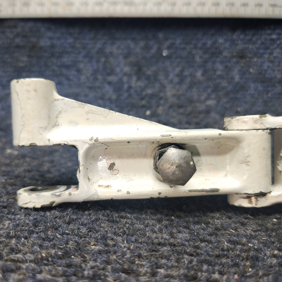 Used aircraft parts for sale, 35-825035-2, 35-825173-2 BEECHCRAFT 95-55B Nose Gear Steering Link & Idle Cross Link Assembly