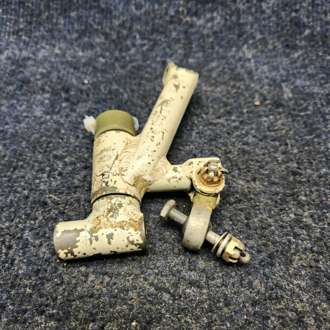 Used aircraft parts for sale, 720012-501 Mooney Texas Several NOSE GEAR STEERING HORN ASSEMBLY