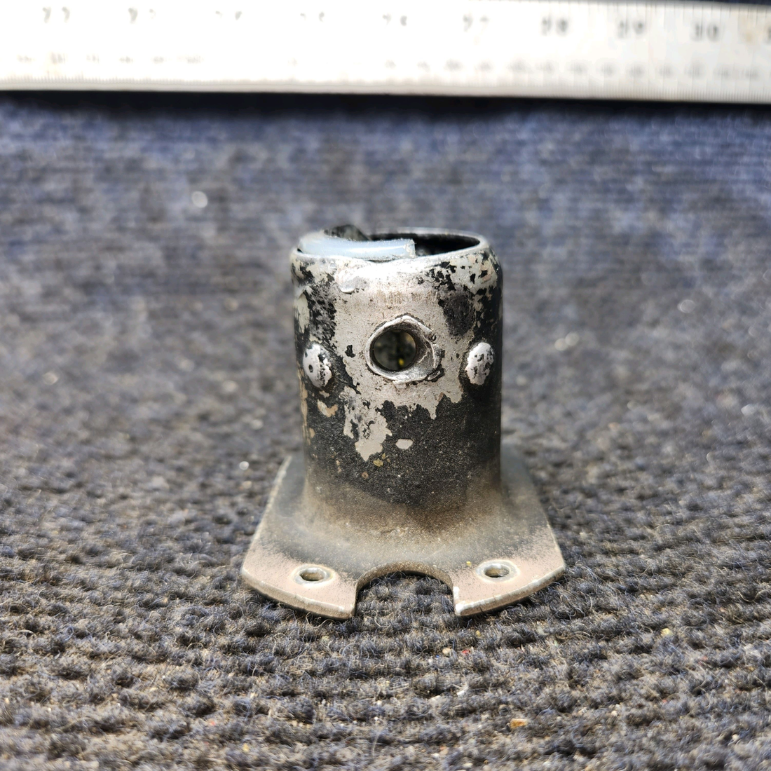 Used aircraft parts for sale, 0513311-1 Cessna 172E Control Tube Support LH