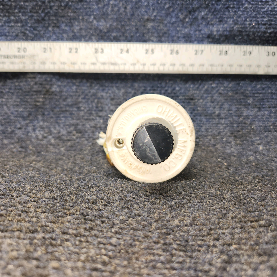 Used aircraft parts for sale, J-22-F2-351 Ohmite BEECHCRAFT 95-55B Dimmer Assembly – 15 Amp