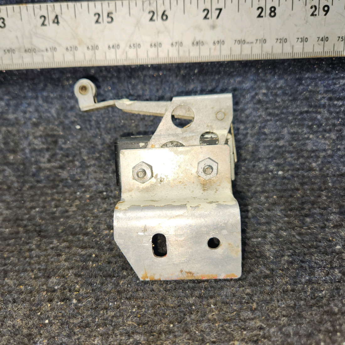 Used aircraft parts for sale, AN3169-1 BEECHCRAFT F35 Travel Limit Switch w/Arm