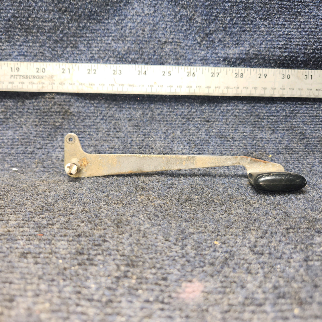 Used aircraft parts for sale, 79515-013 Piper PA28 Warrior Interior Cabin Door Handle Assy