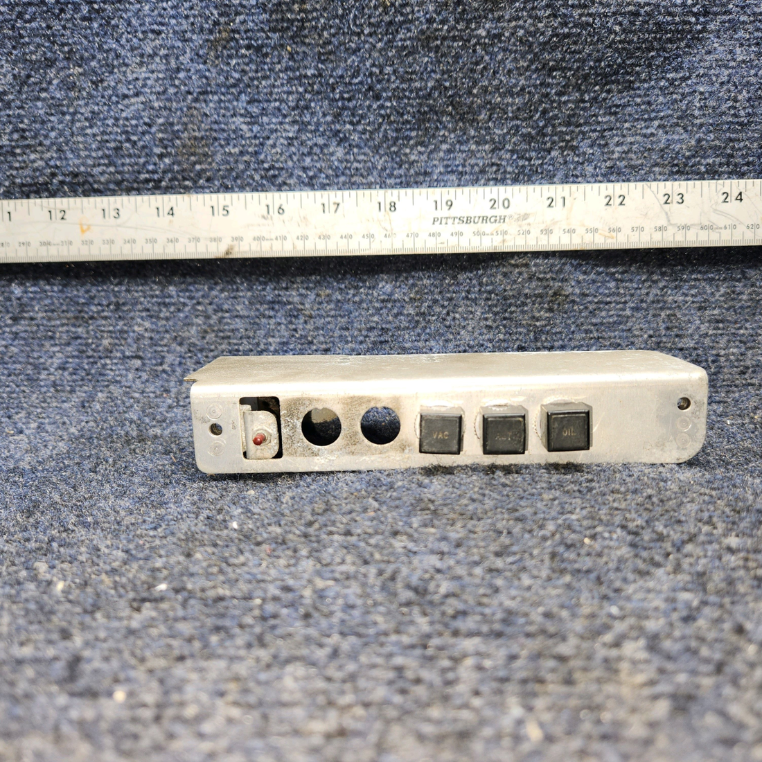 Used aircraft parts for sale, 79333-000 PIPER PA28-161 Annunciator Panel