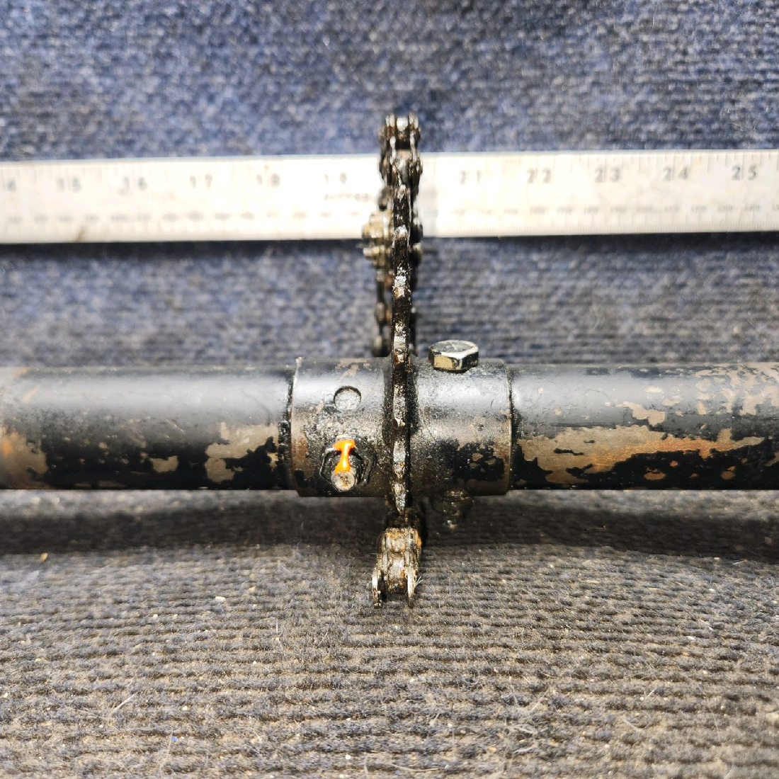 Used aircraft parts for sale, 62705-000 piper PA-28-181 Flap Torque Tube Assembly