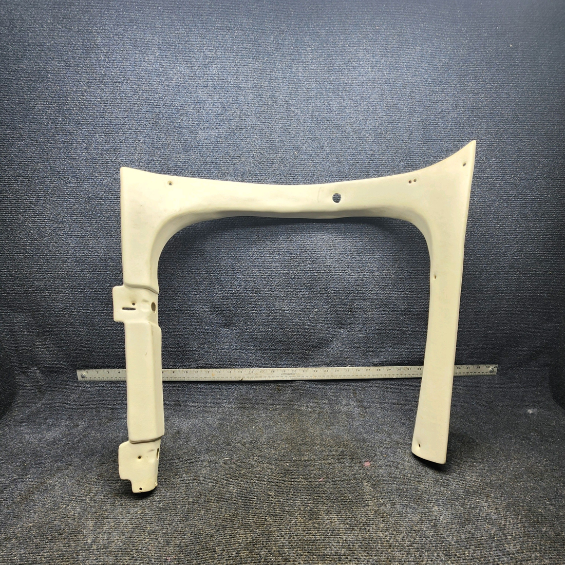 Used aircraft parts for sale, 58-530169-25 Beechcraft F33A MOULDING ASSEMBLY