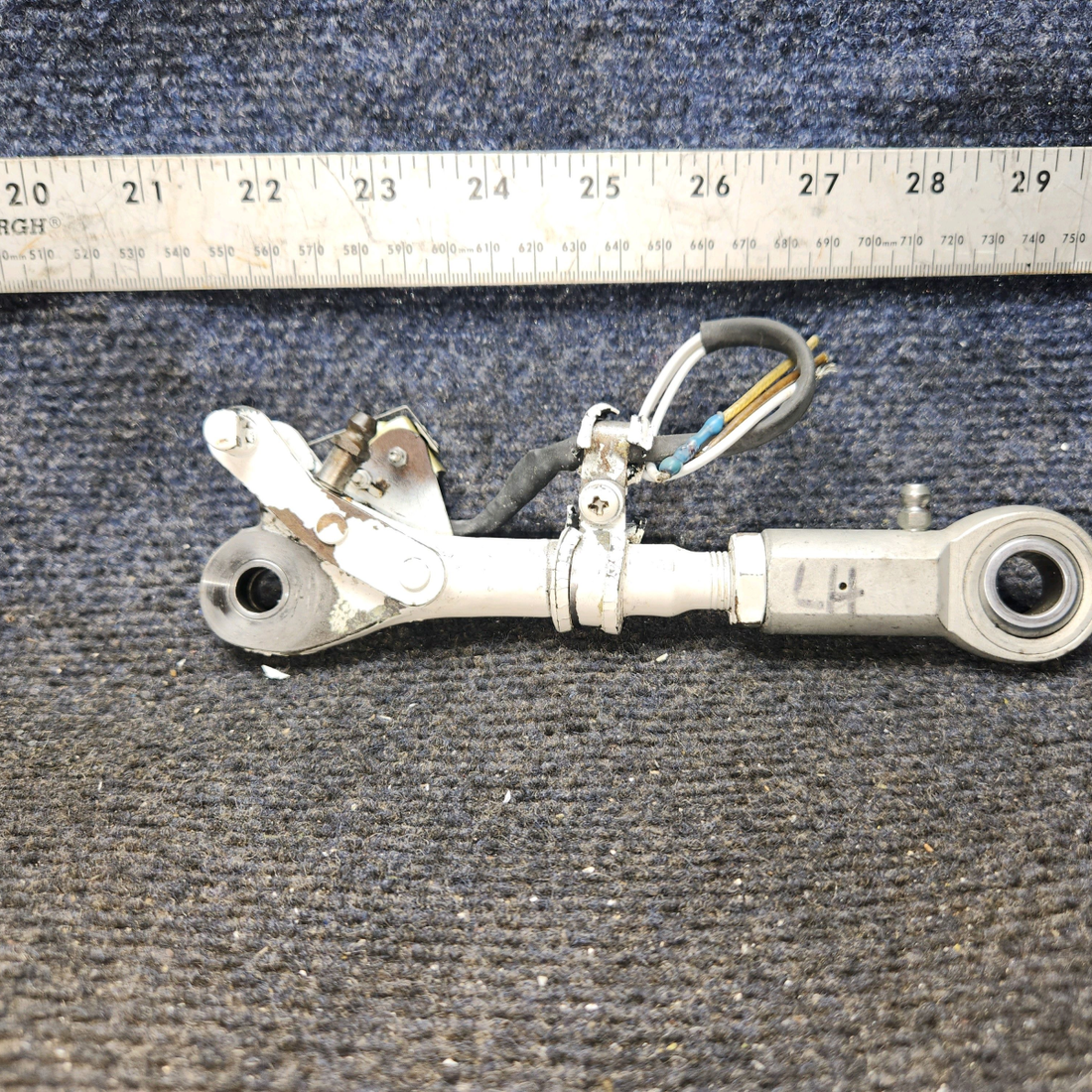 Used aircraft parts for sale, 67797-005 Piper PA32RT-300 Link Assembly Main Gear Truss with Switch - LH (14-28V)