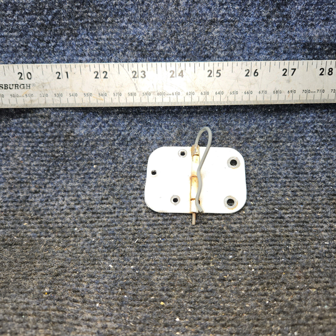 Used aircraft parts for sale, 0511280-4 Cessna 172E Cabin Door Lower Hinge Assembly RH